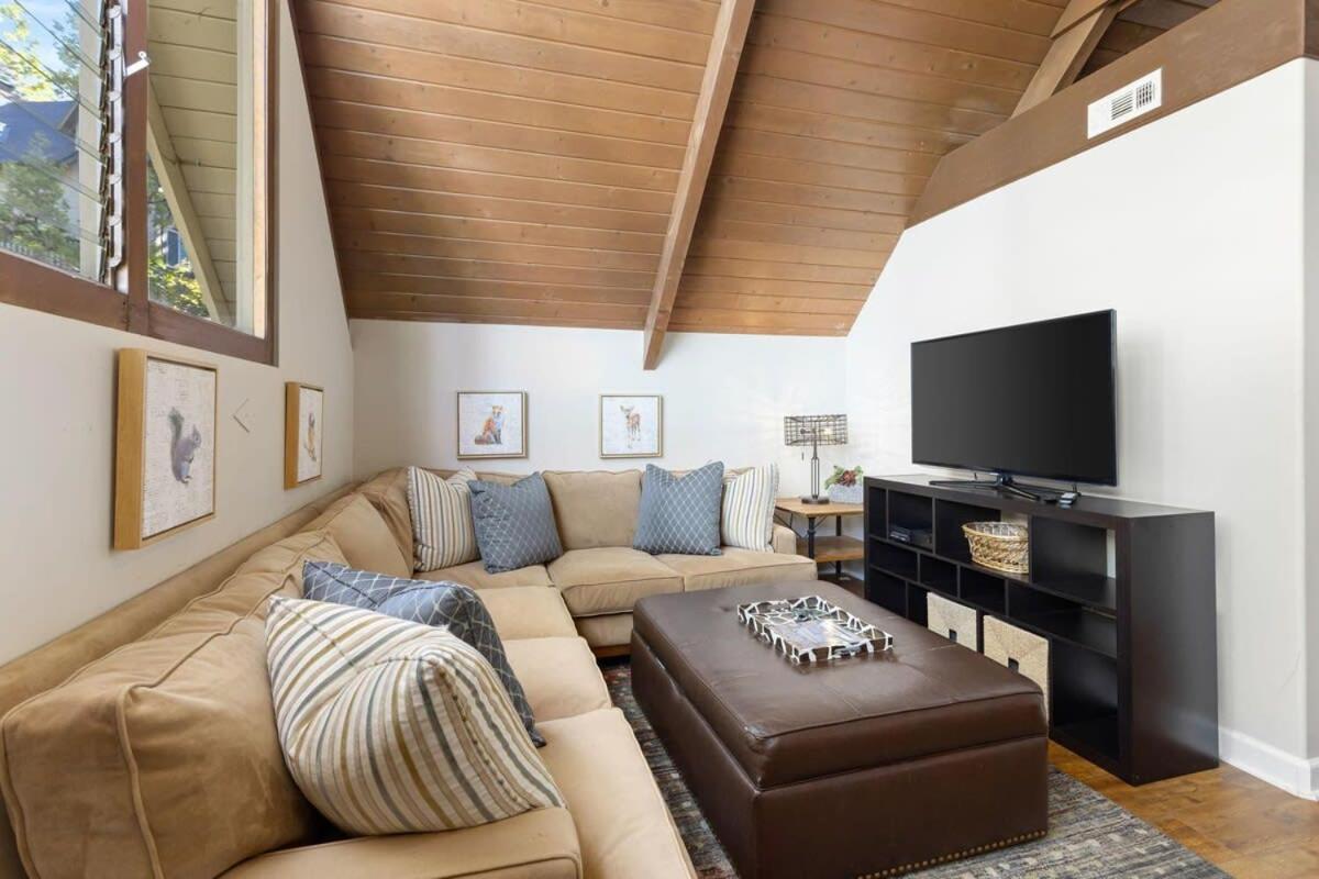Snowflower Cabin Modern Luxe, 2 Level, 1500 Sqft, Ac, View, Dogs, Walk To Village Lake Arrowhead Buitenkant foto